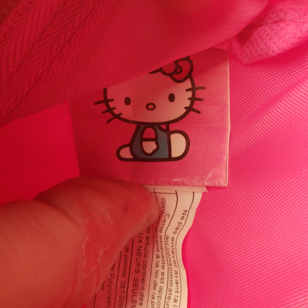 Hello Kitty Pink Backpack - Picture 3 of 4